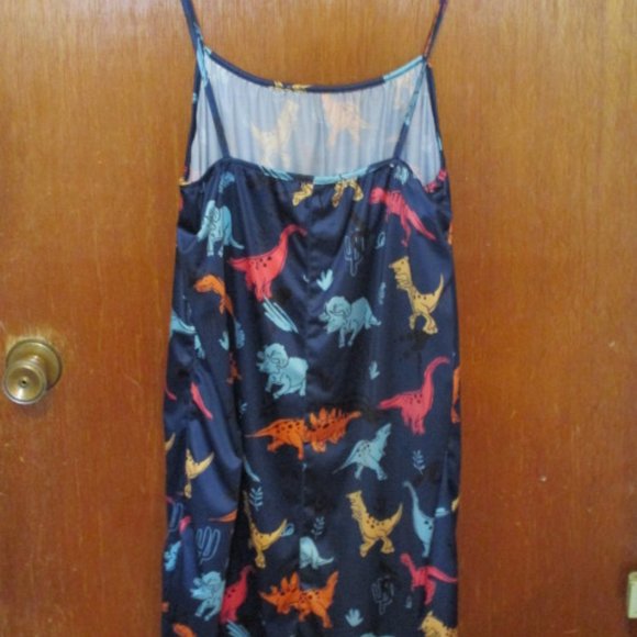 Bundle 3 for $15 - Dinosaur sundress with cropped t-shirt - New without tags - Picture 4 of 6
